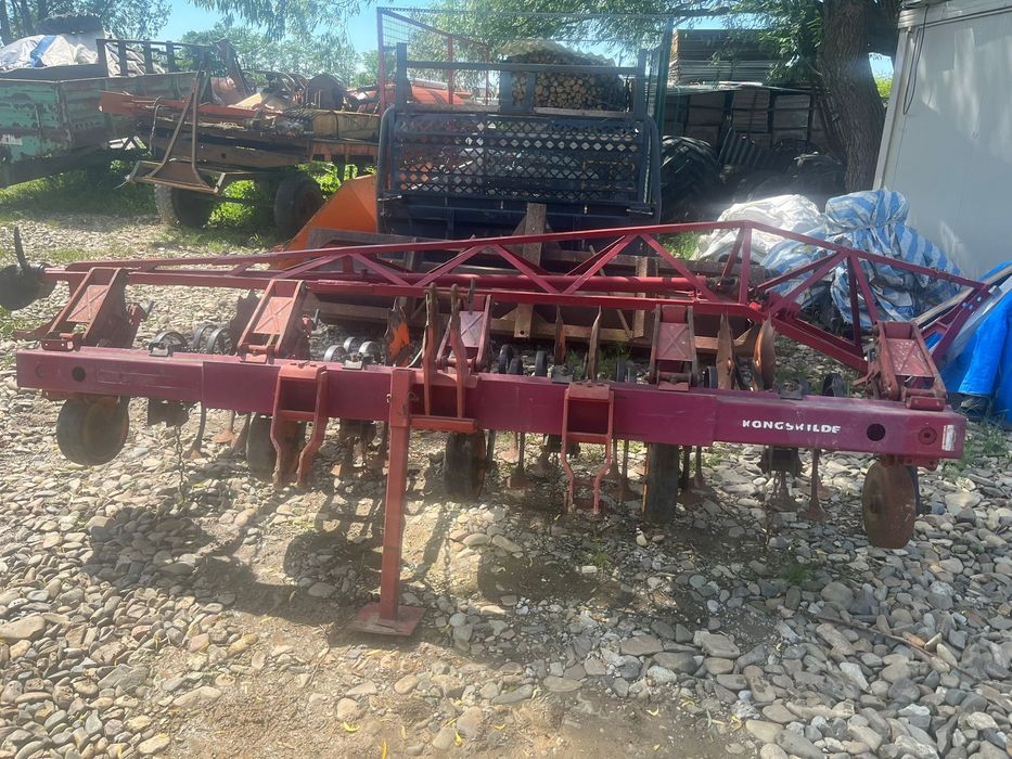 Prasitoare 4 rinduri cu  sistem de spart crustă