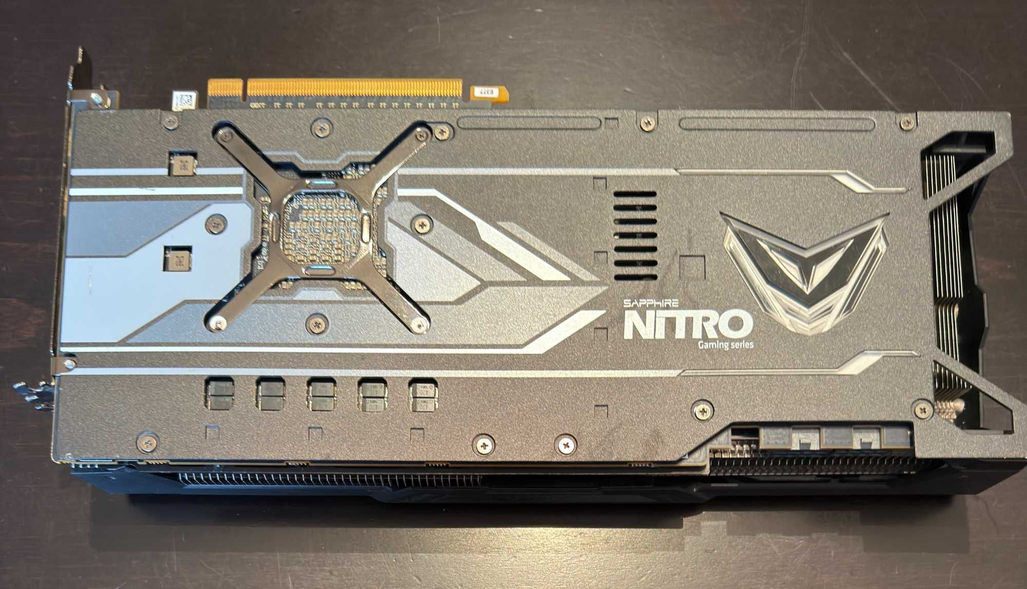 Видео карта GPU Sapphire NITRO+ RX VEGA64 8GB HBM2 2048bit DP/HDMI