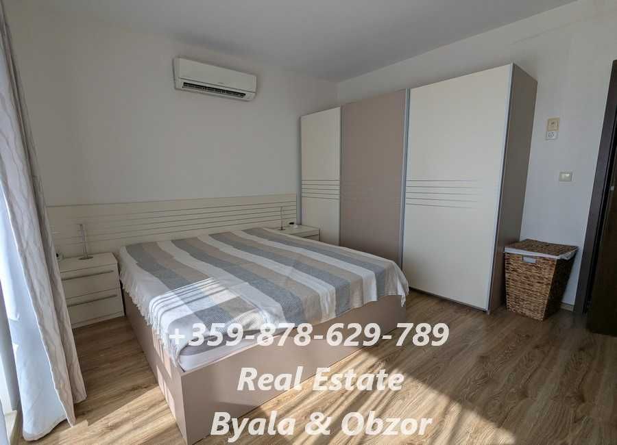 Добре обзаведен двустаен апартамент в гр.Обзор