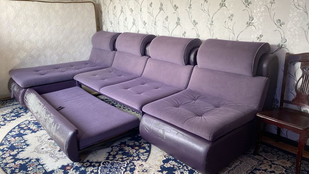 Срочно продам диван-уголок для зала