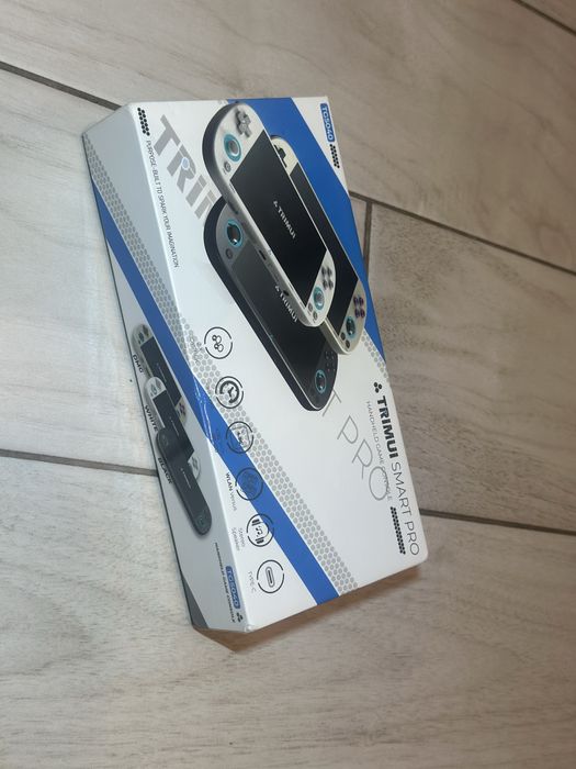 Trimui Smart Pro Преносима Конзола