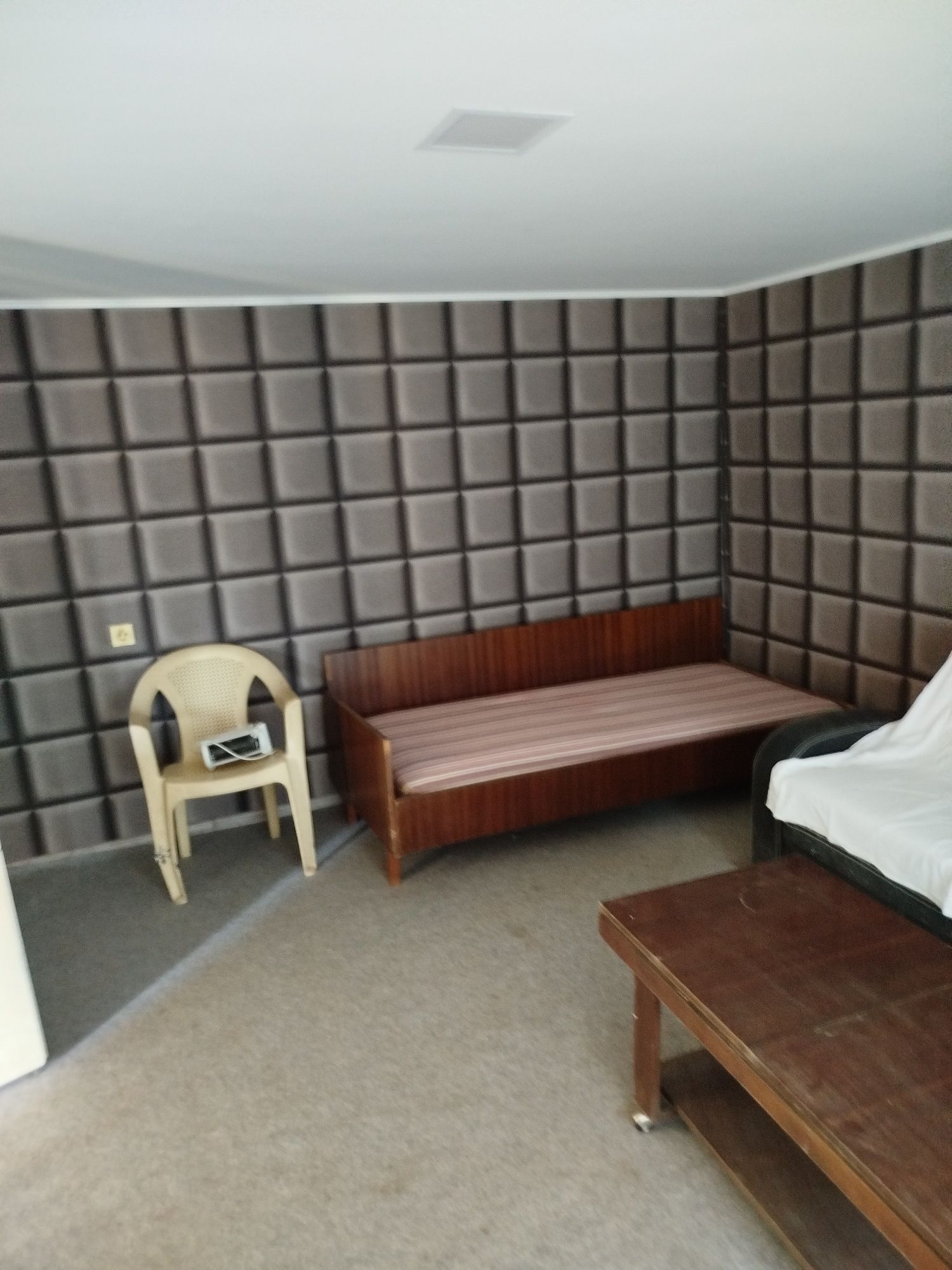 Продавам Къща в село Майор Ценович на 15км. от гр. Силистра