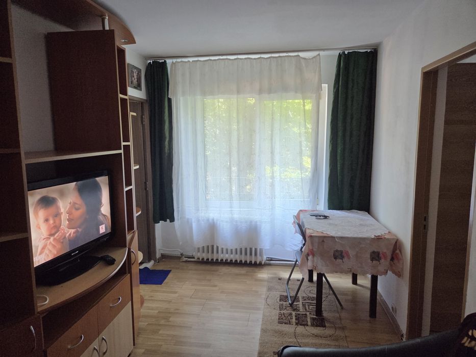 Persoana fizica,  ap.2 camere 33 mp, Tatarasi