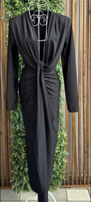 Rochie superbă, ascunde imperfecțiunile.