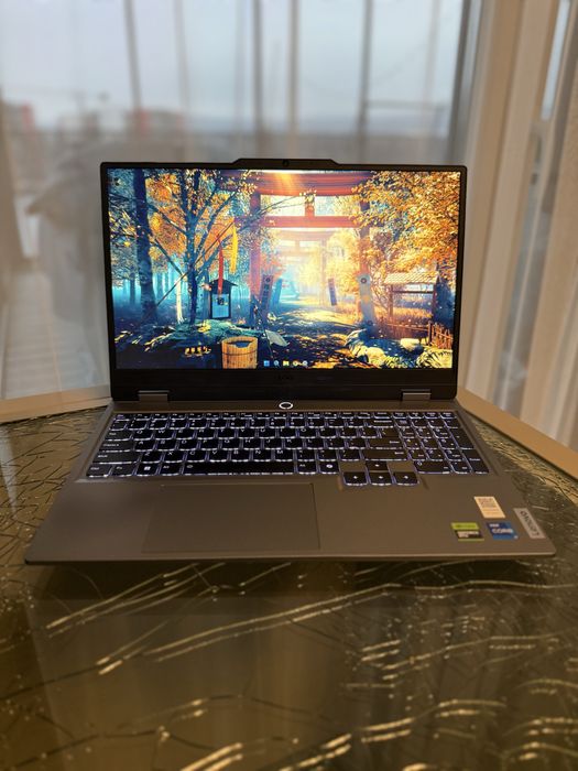 Lenovo LOQ 15IRX9.Placa video:RTX 4060 si procesor intel i7 13th gen.