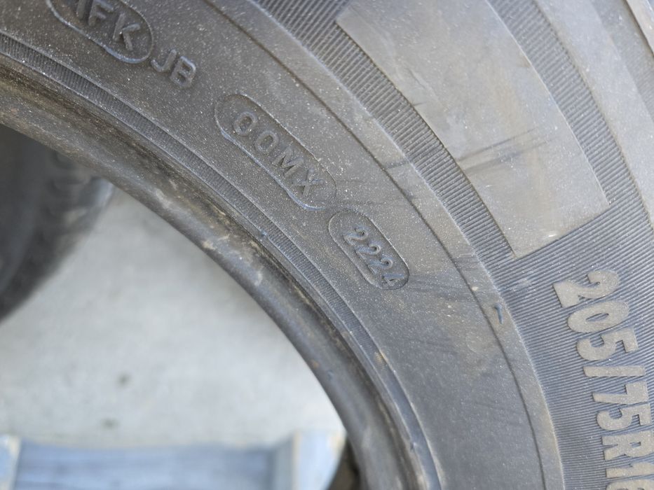 Anvelope de iarna 205-75r16c Michelin