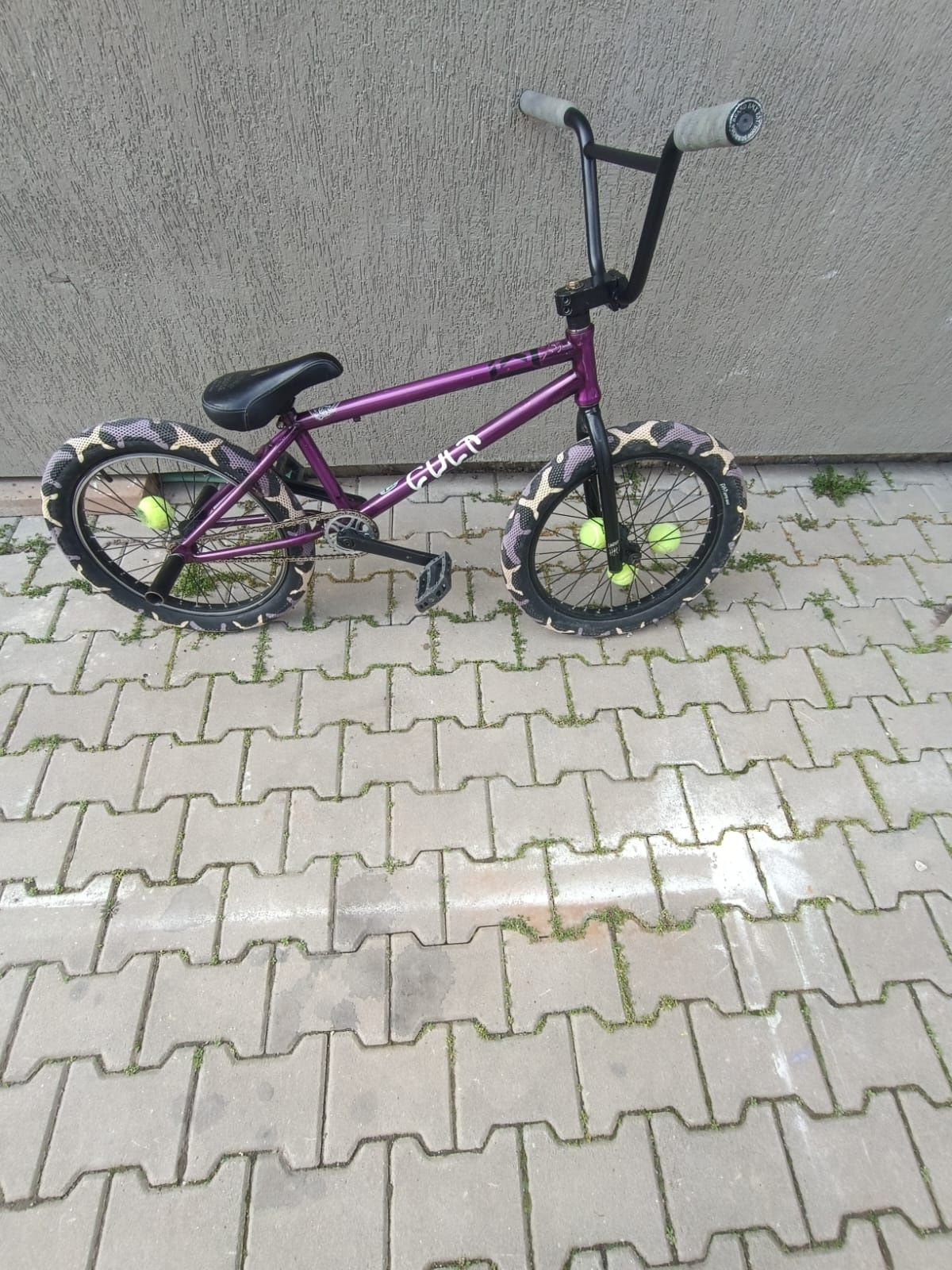 Vând bicicletă BMX custom (nu MTB DH enduro)