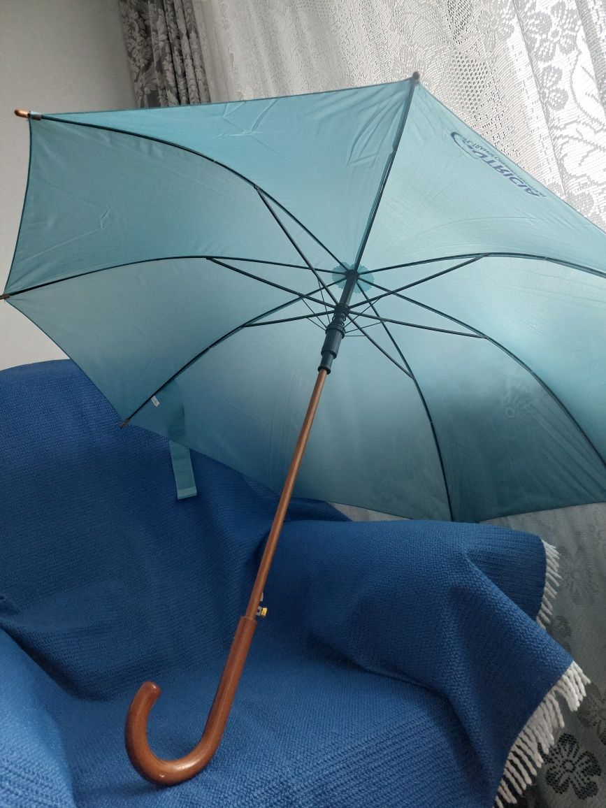Umbrela, noua, de calitate
