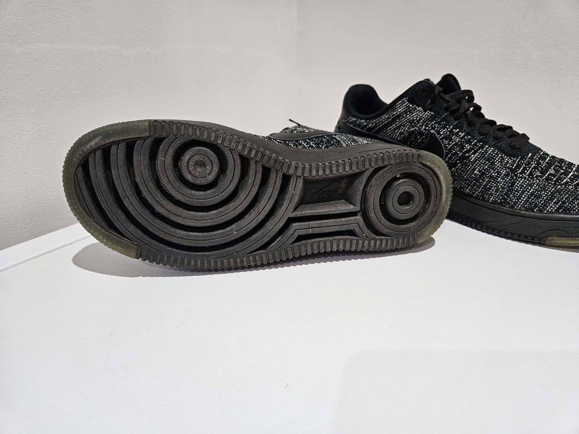 Nike Air Max 1 Flyknit - 40 номер маратонки