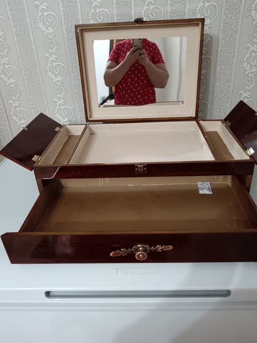 Продам шкатулку !!