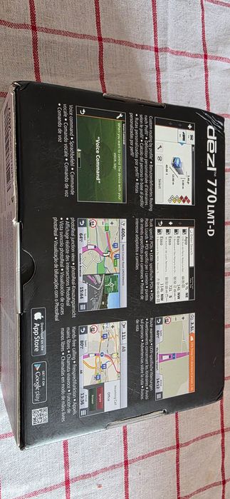 Навигация за камион Garmin Dezl 770 пълен комплект карти зацяла Европа