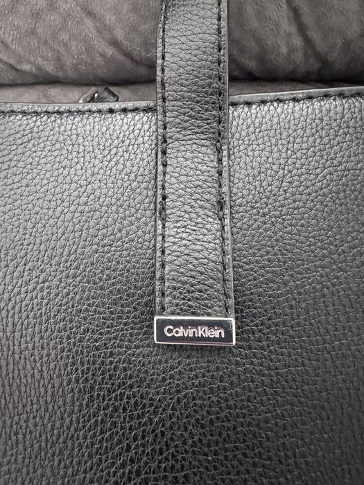 Дамска чанта Michael Kors и Calvin Klein н