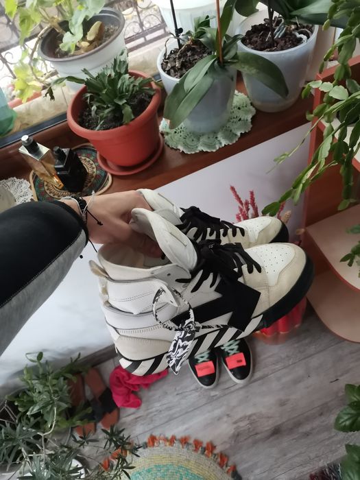 Vand off White vulcanized high 43