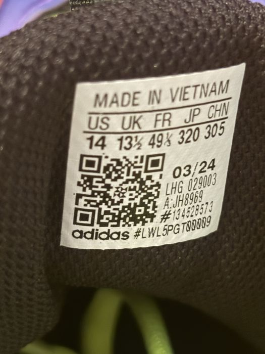 Нови оригинални маратонки за баскетбол/волейбол, размер 49 1/3