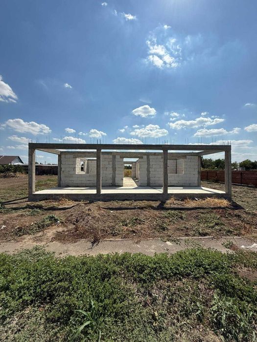 Executam acoperisuri complete sau partiale pentru case