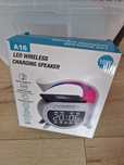 A16 boxa bluetooth cu incarcare wireless, lampa