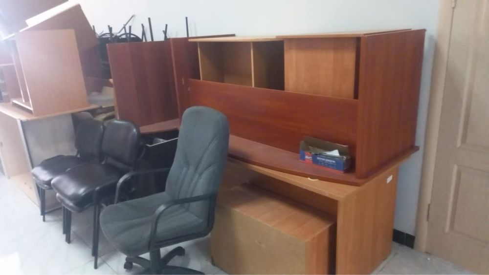 Продам офисную мебель