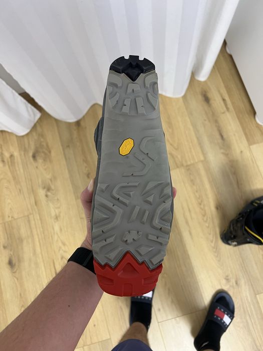 Set complet schiuri de tură Kastle TX 87