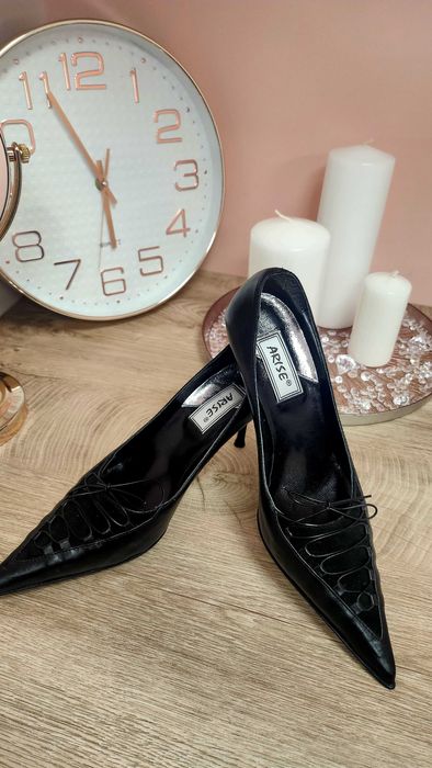 Елегантни обувки Arise естествена кожа