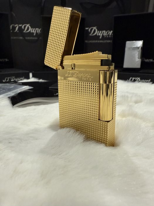 Bricheta Dupont Ligne 2 gold de inalta calitate,poze reale-full box