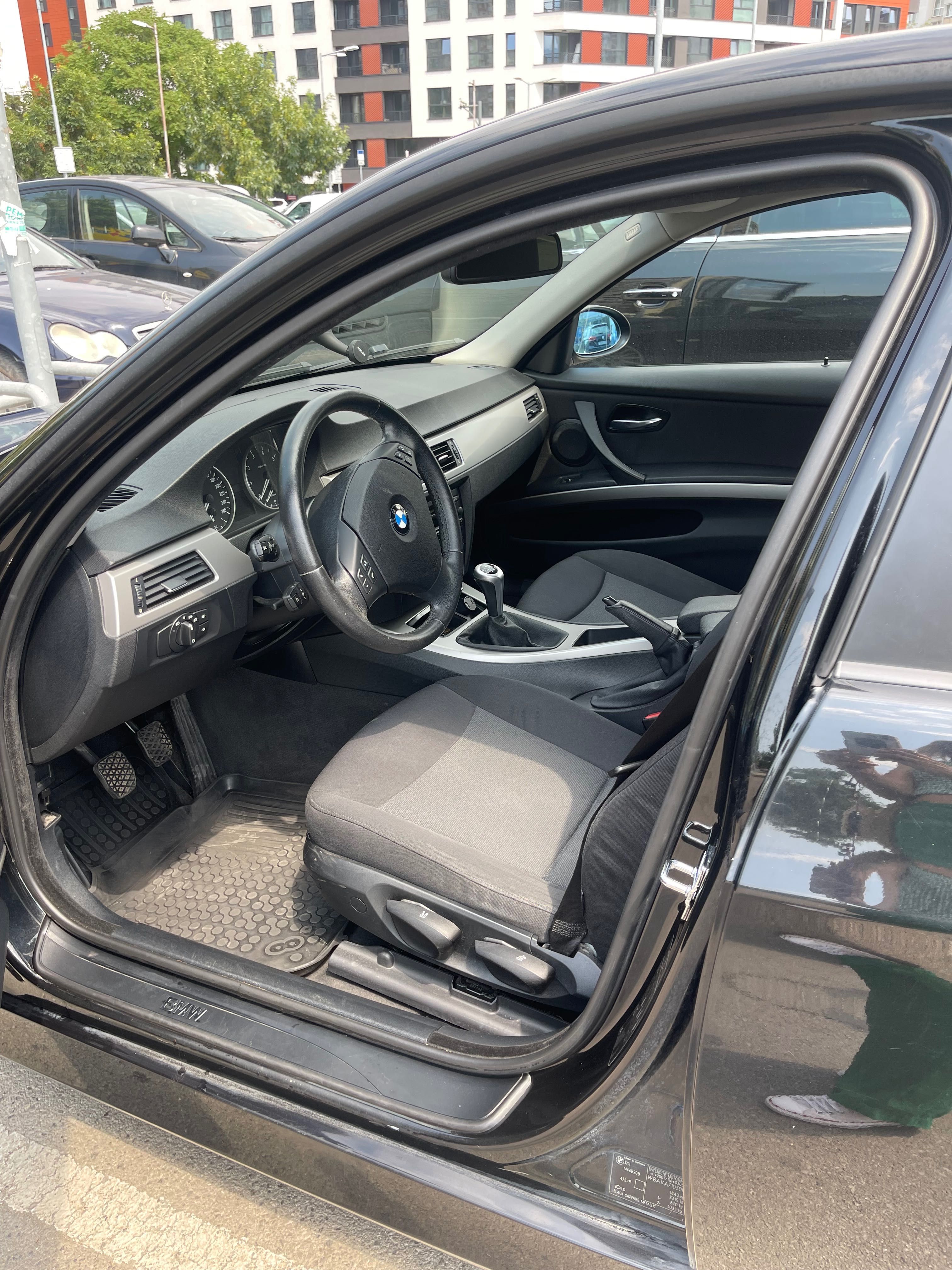 BMW 3-та серия 2005, бензин