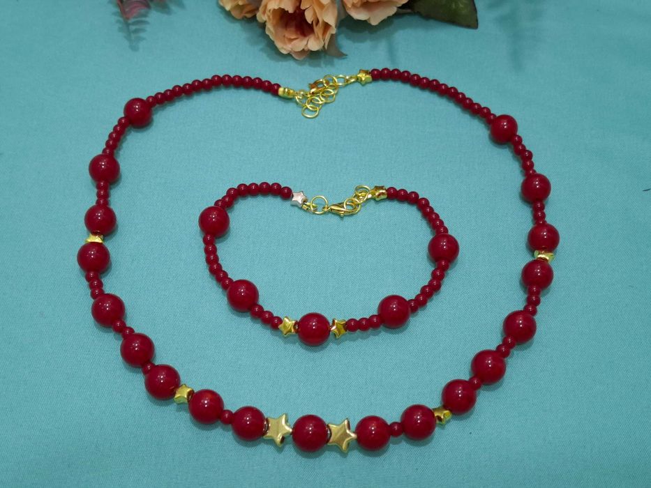 Комплекти колие + гривна с минерални камъни