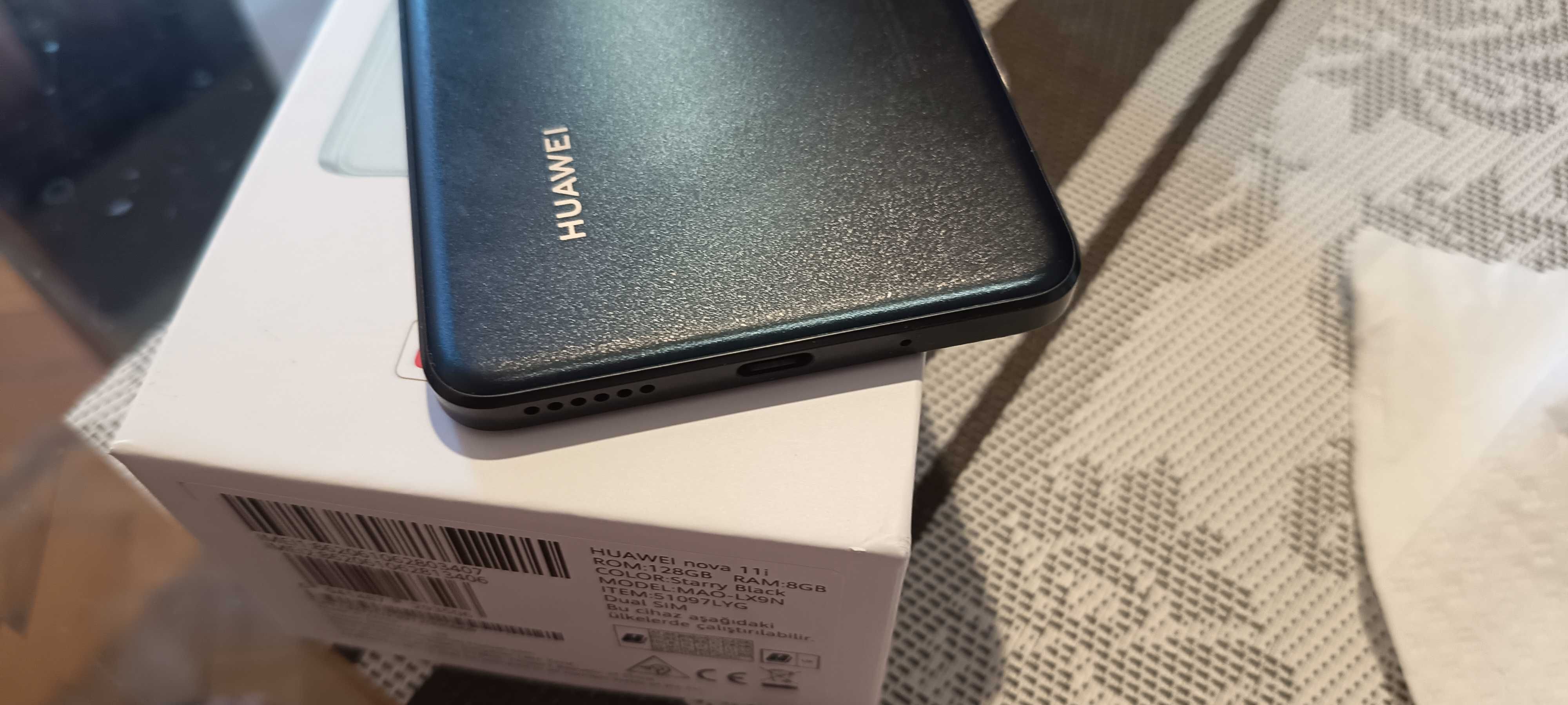 Продавам Huawei nova 11i