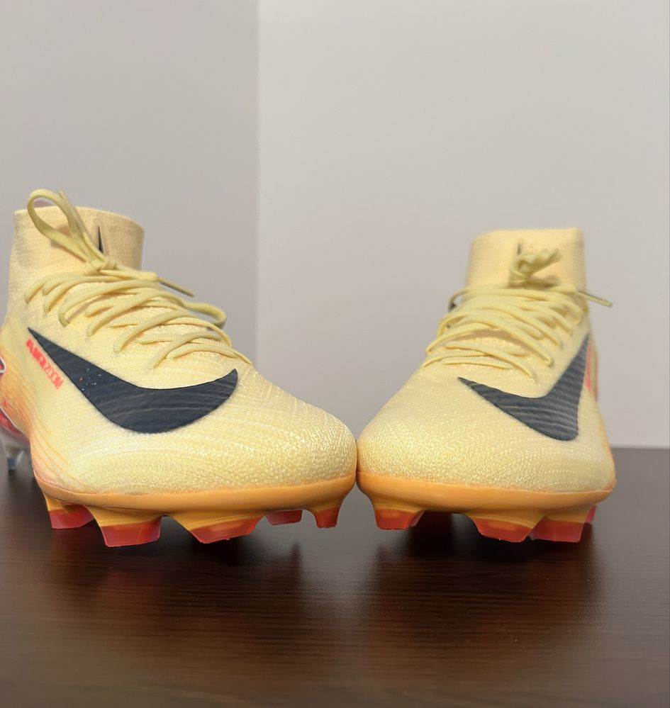 Ghete fotbal Nike