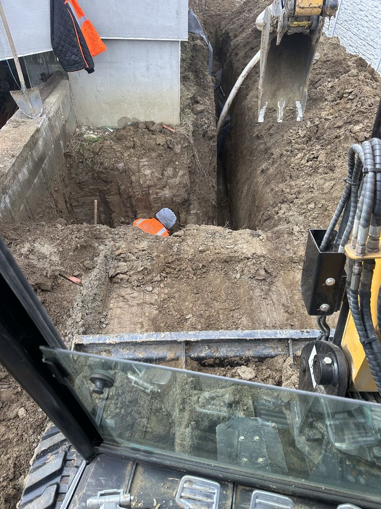 Servicii cu utilaj 3,8T, carotari, video inspectii, suduri