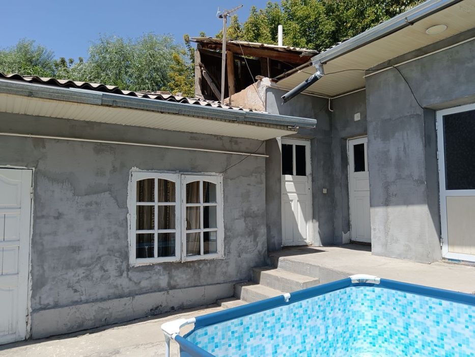 Срочно ховли сотилади узимизники