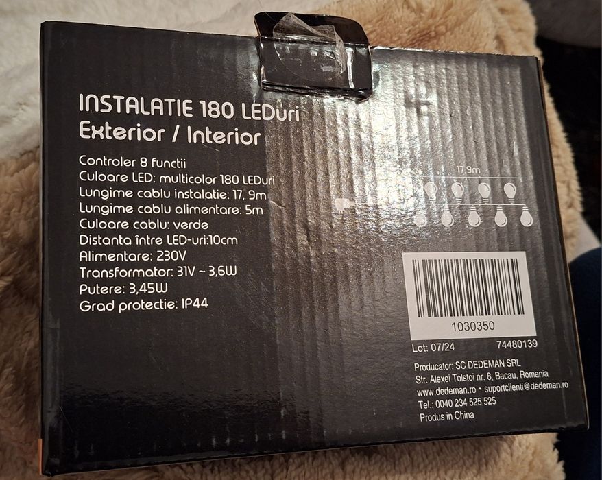 Vand instalatie brad Craciun 180 Leduri lumina multicolora,timer cu 8