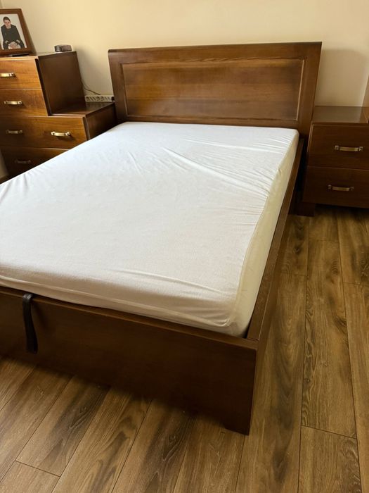 Mobilier complet din lemn masiv de fag + 2 canapele tapitate