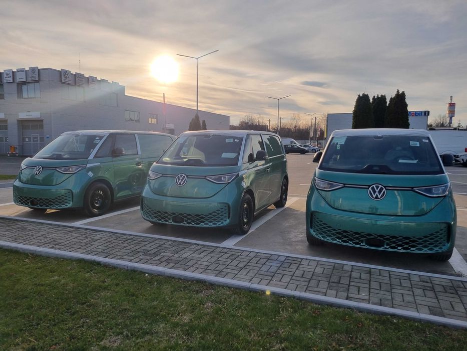 Inchiriez 3 Volkswagen ID Buzz full electric !