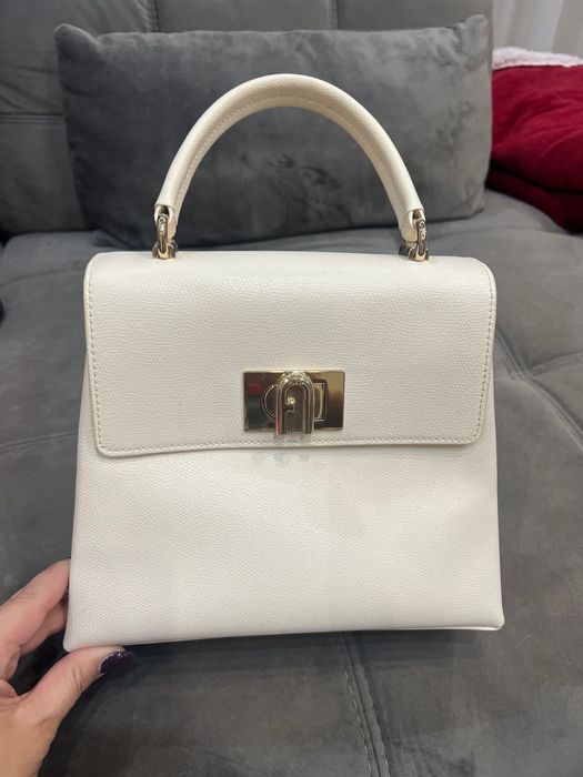 Чанта Furla бял крем