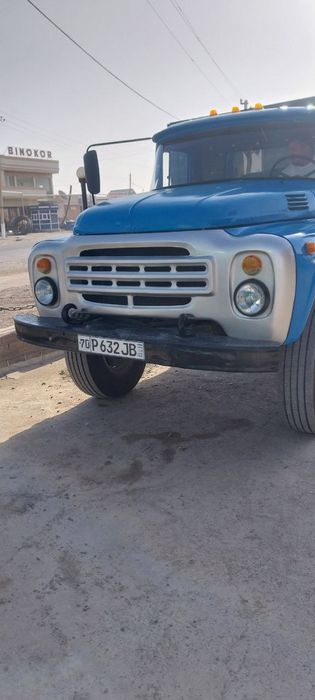 Zil samosval sotiladi