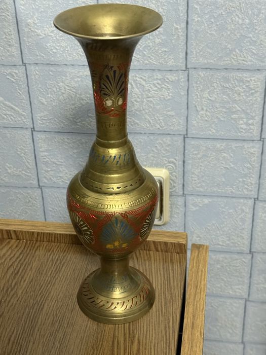 Продается индийская ваза