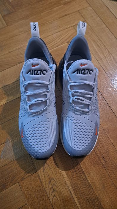 Nike AIR MAX 270 SC