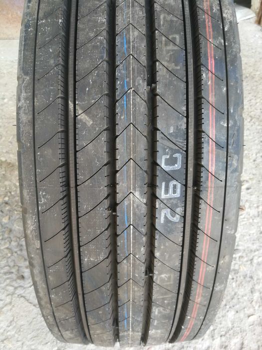 1 Нова гума R19.5 305/70 Bridgestone R227 148/145M 18PR 360лв. с ДДС