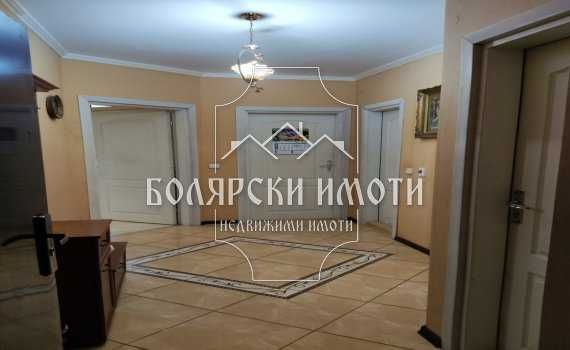 Продава се Тристаен апартамент в Велико Търново, Център - 84 кв.м за 1512 €/кв.м - Снимка #4