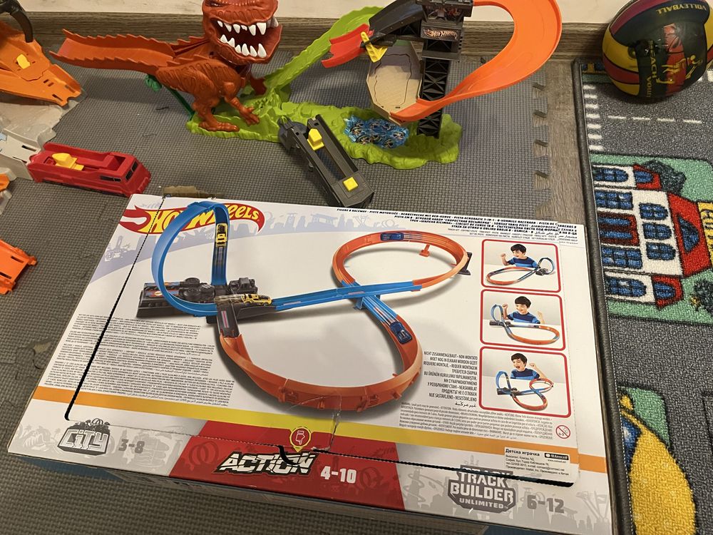 Писти hot wheels 7 бр + nerf elite 2.0
