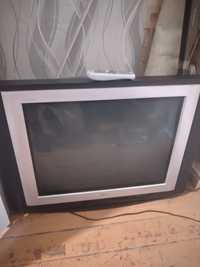 Телевизор LG с пультом