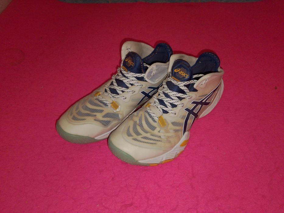 Кроссовки фирмы Asics MetaRise 39 размера