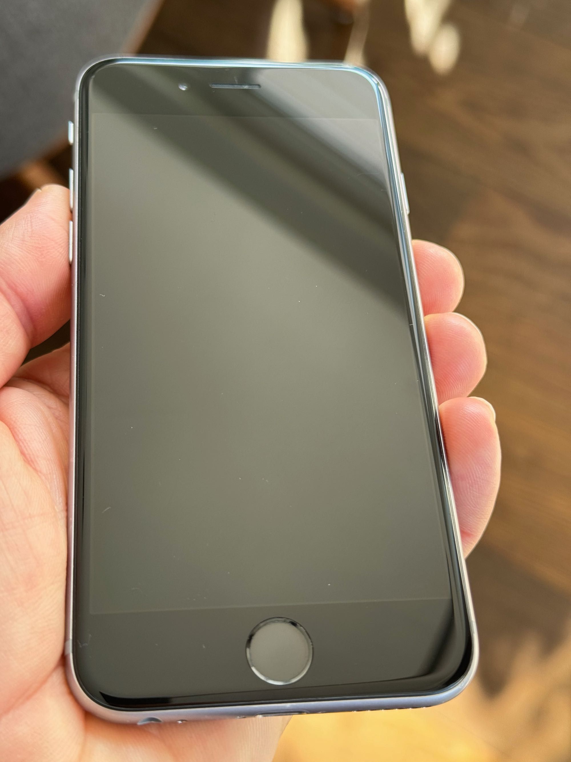 iPhone 6s, 16GB, Space Gray, Jailbroken, Locked