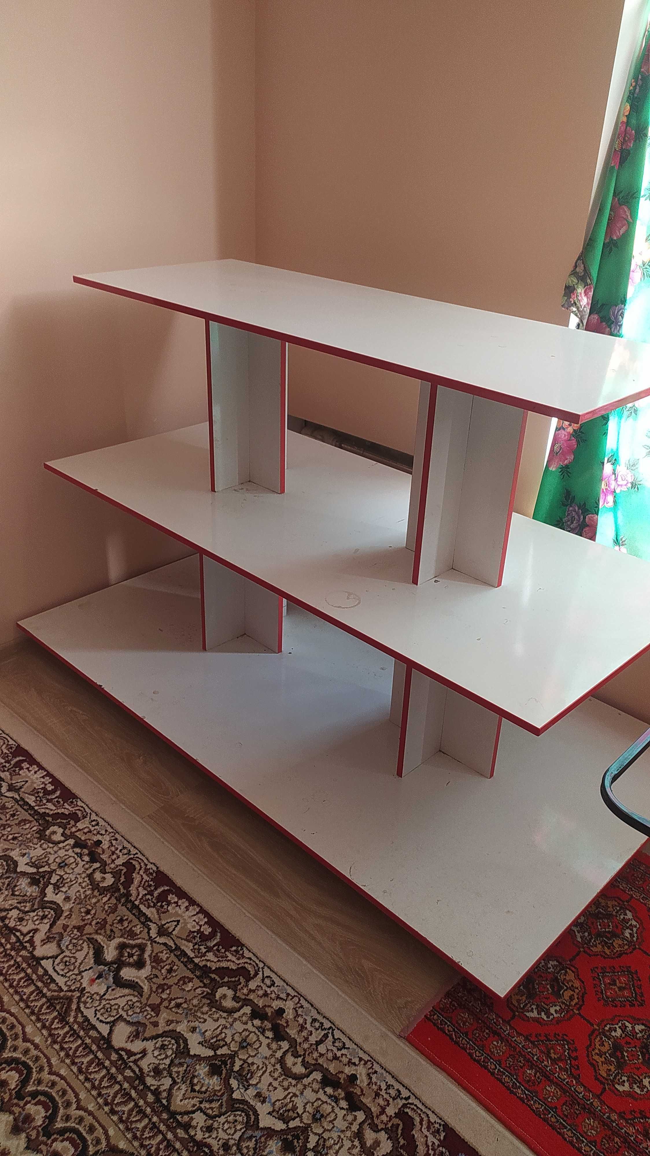 Prodayetsya polka