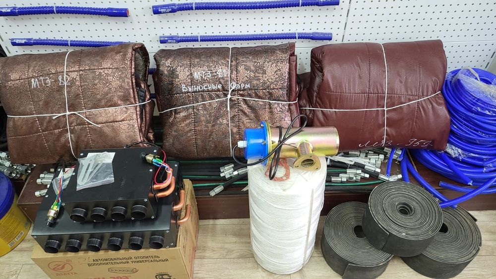 Утеплители на капот (кошма) МТЗ-80/82/892/952/1221 ЮМЗ, К-700, Т-40, Т