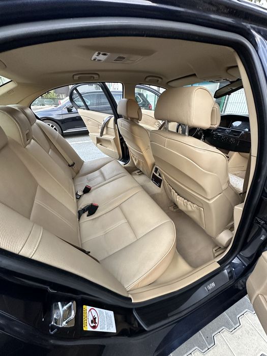 BMW Seria 5, E60 - 525i - 192CP