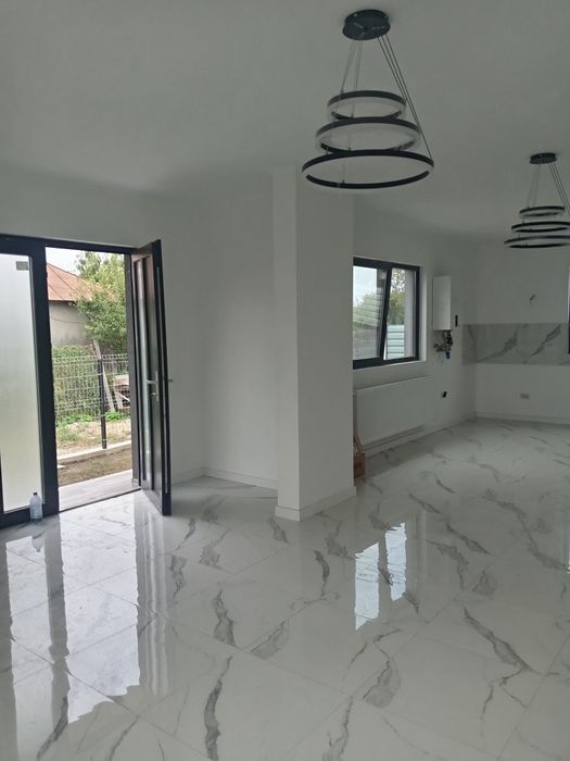 casa 3 camere la cheie de vânzare în Mândrești schimb cu garsoniera +d