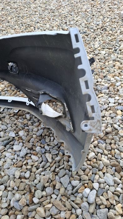 Bara fata dacia logan 3-far stinga,trager,radiatoare