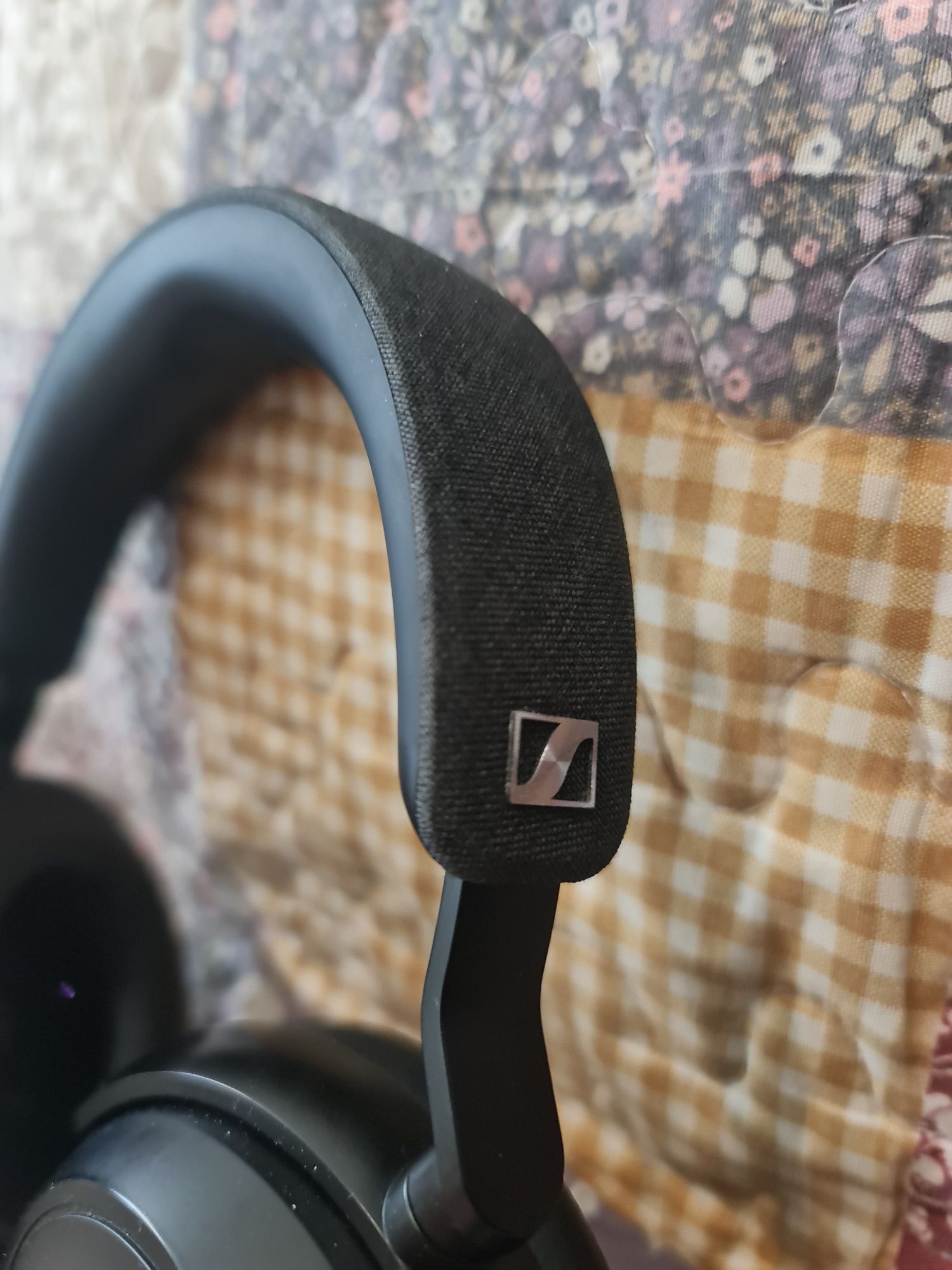 Casti Over the Ear Sennheiser Momentum 4, wireless, garanție