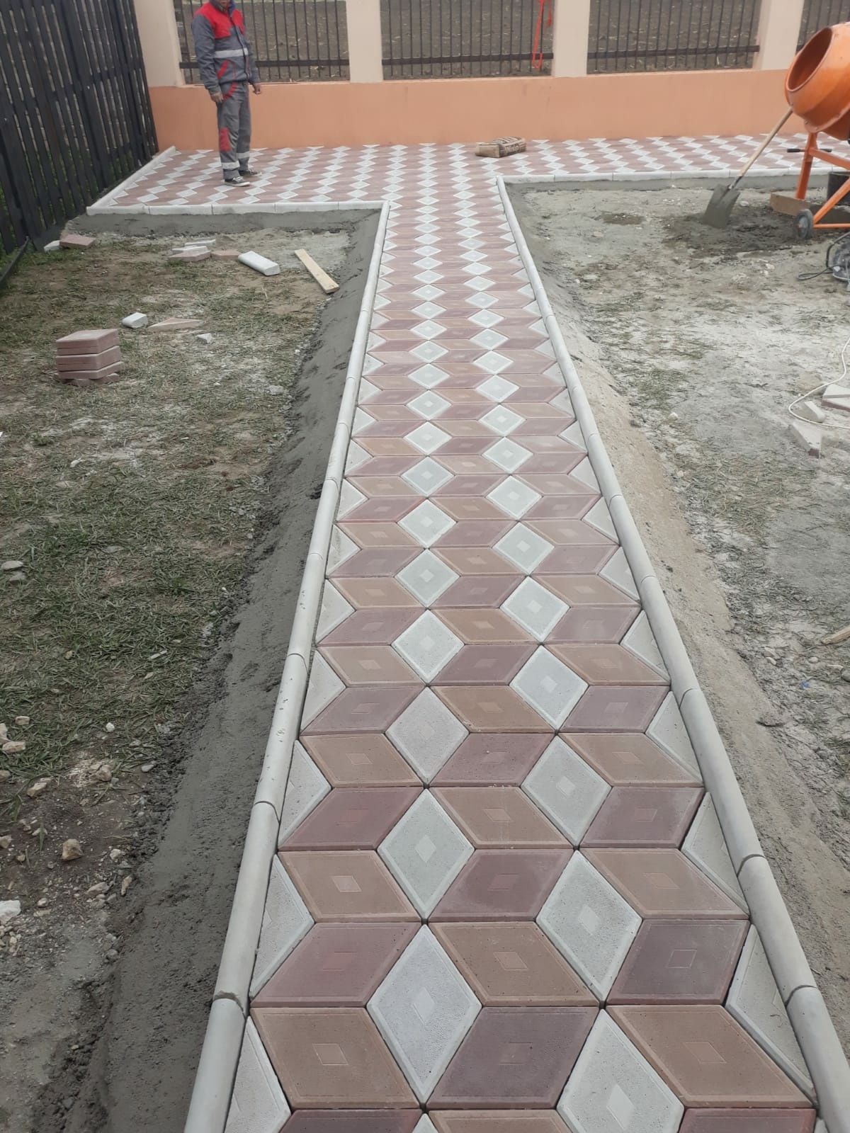 Pavaje Pavele Dale din beton - Model 40x45 pentru zone rezidentiale